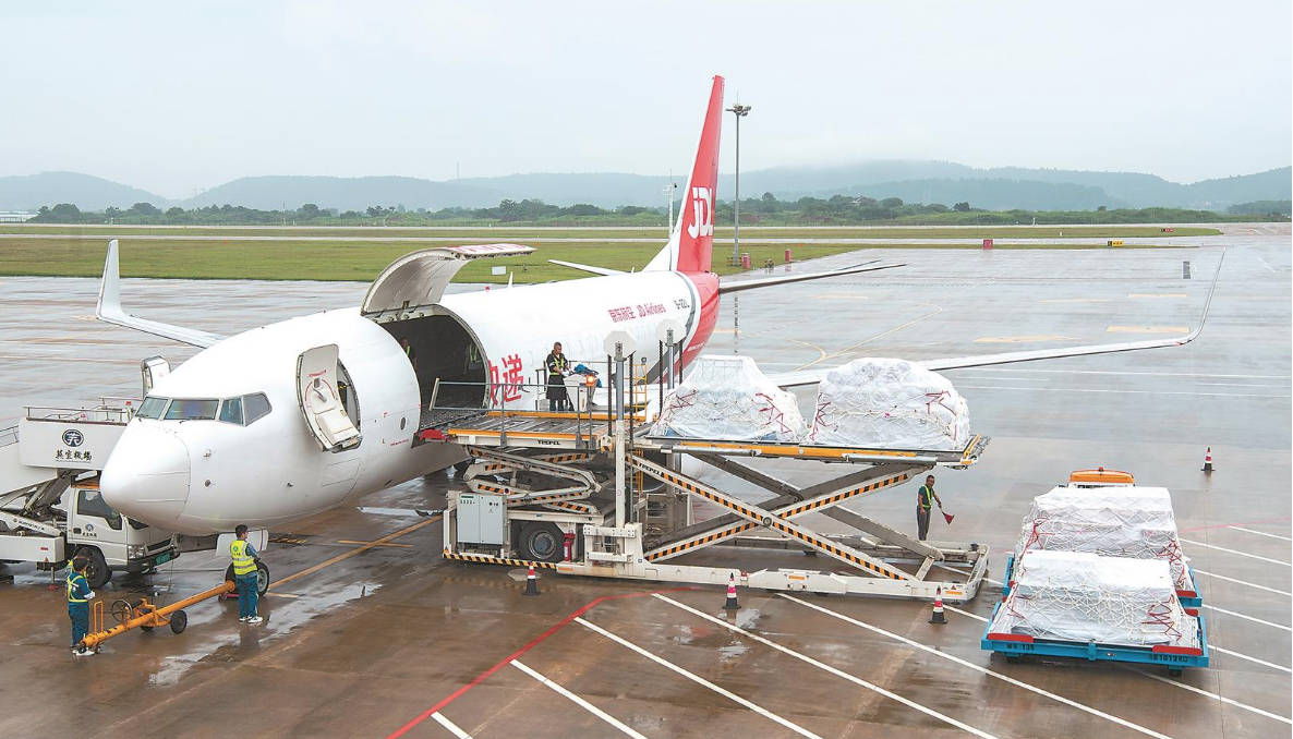 物流需求持续向好 9月中国物流业景气指数环比回升 ;北京通往共建“一带一路”国家航点数量居全国城市首位