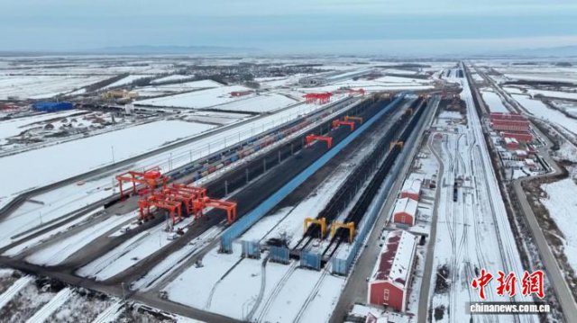 ͬ����·�ڰ�����ͻ��600�����ǰ������Ŀ��