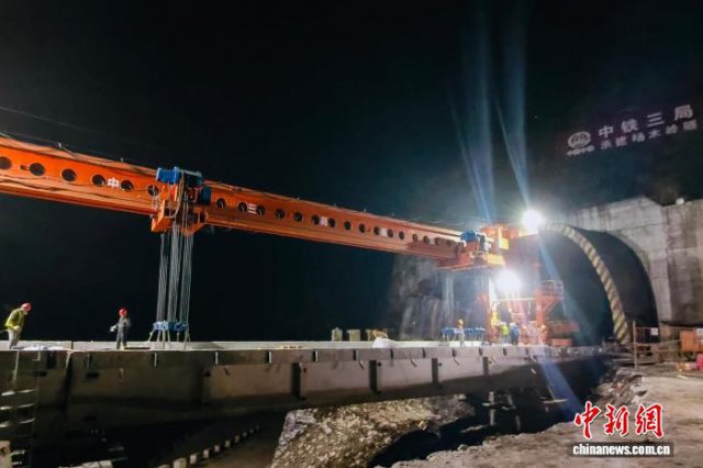 ��Ͽ��Ŧéƺ�������·ʵ��ȫ�ߡ���ͨ��