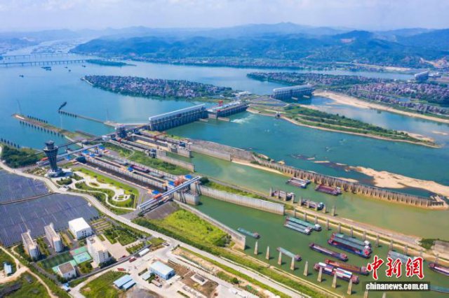 今年春运西江航运干线长洲船闸过闸货运量同比增长29%