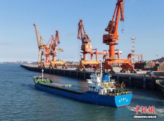 Ȫ��Ф�ȿڰ�һ��������ֱ������ͬ���������˳�